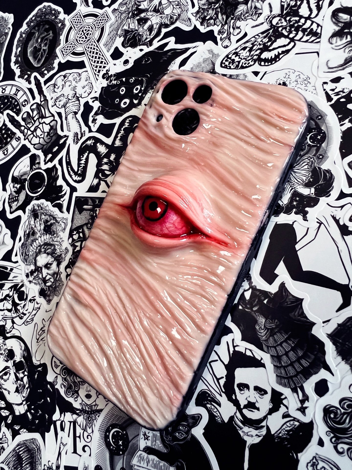 Skin-toned Creepy Single Eye Phone Case