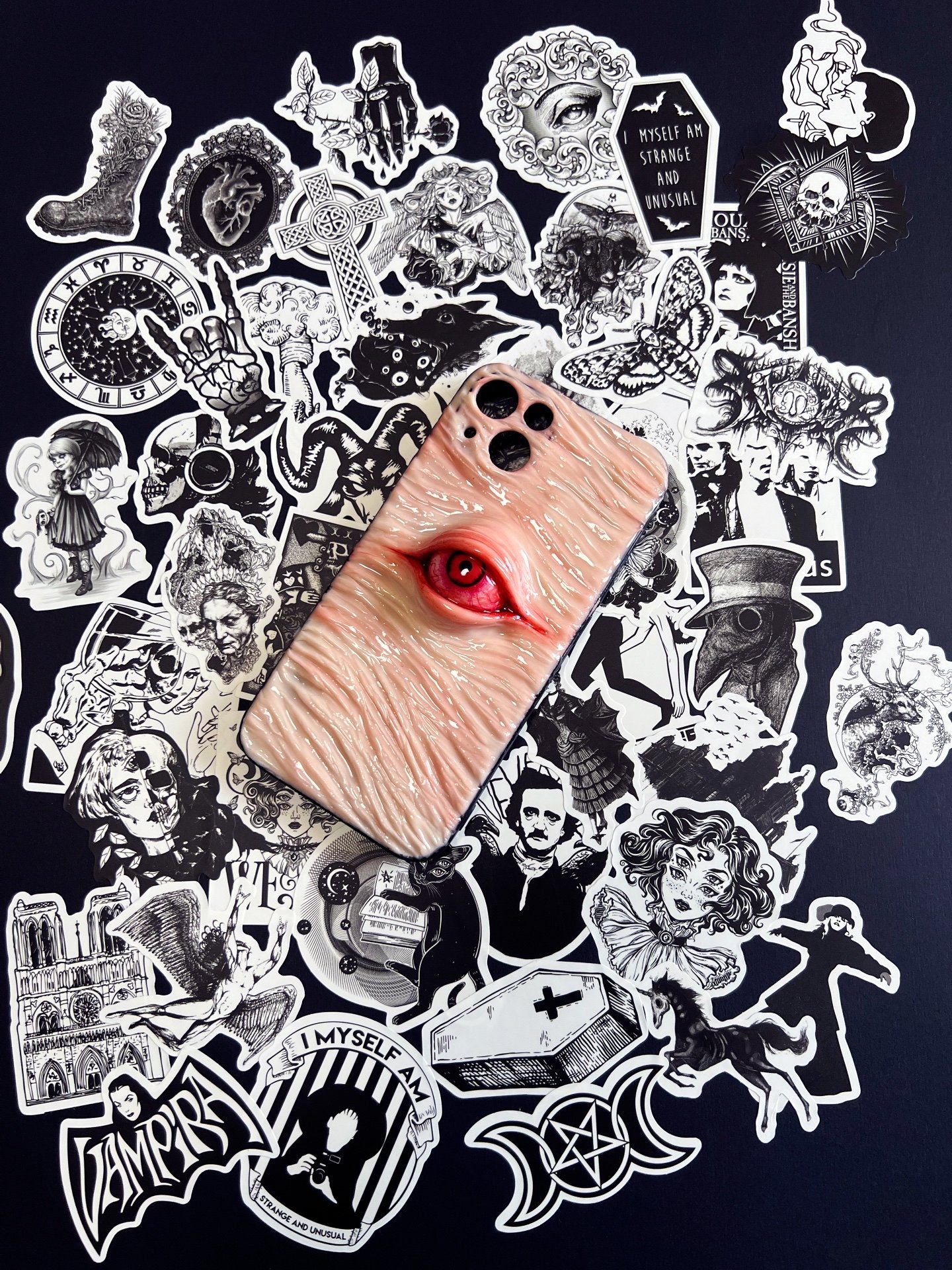 Skin-toned Creepy Single Eye Phone Case