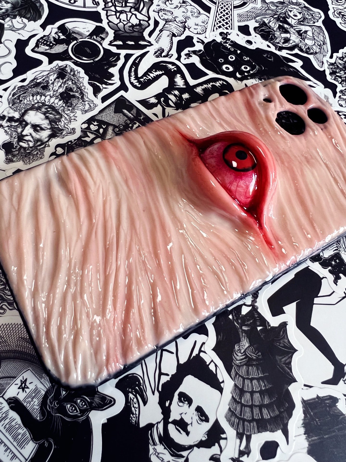 Skin-toned Creepy Single Eye Phone Case